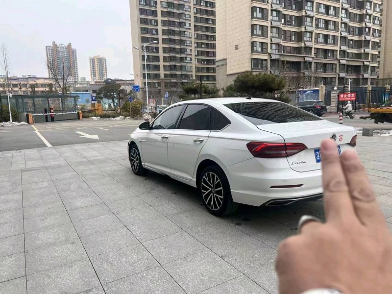 东营19年大众朗逸4