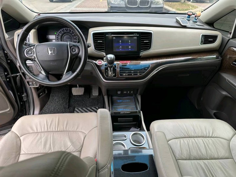 广州17年本田奥德赛4