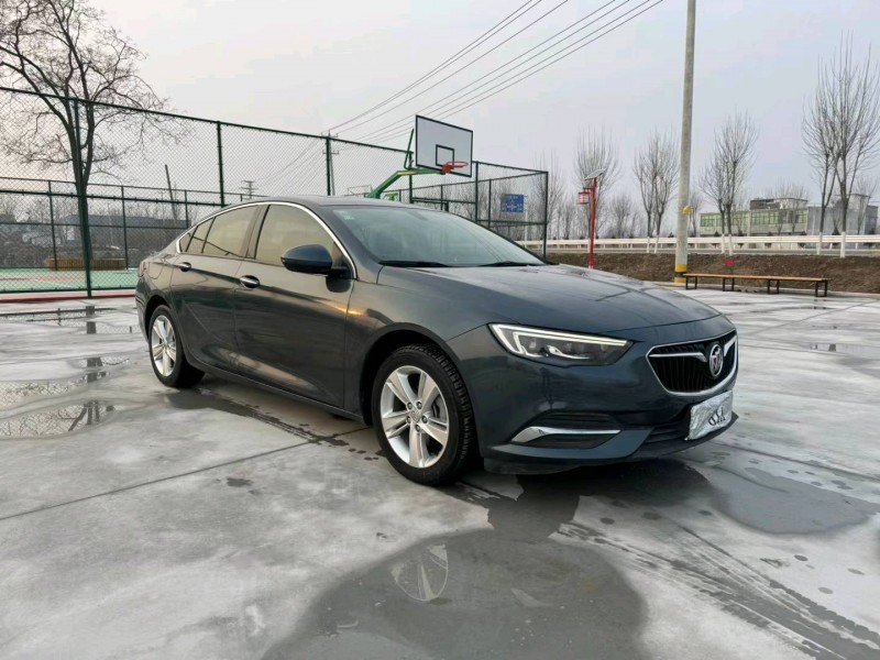 徐州20年别克君威3