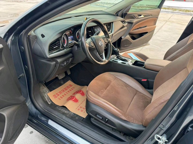 徐州20年别克君威5