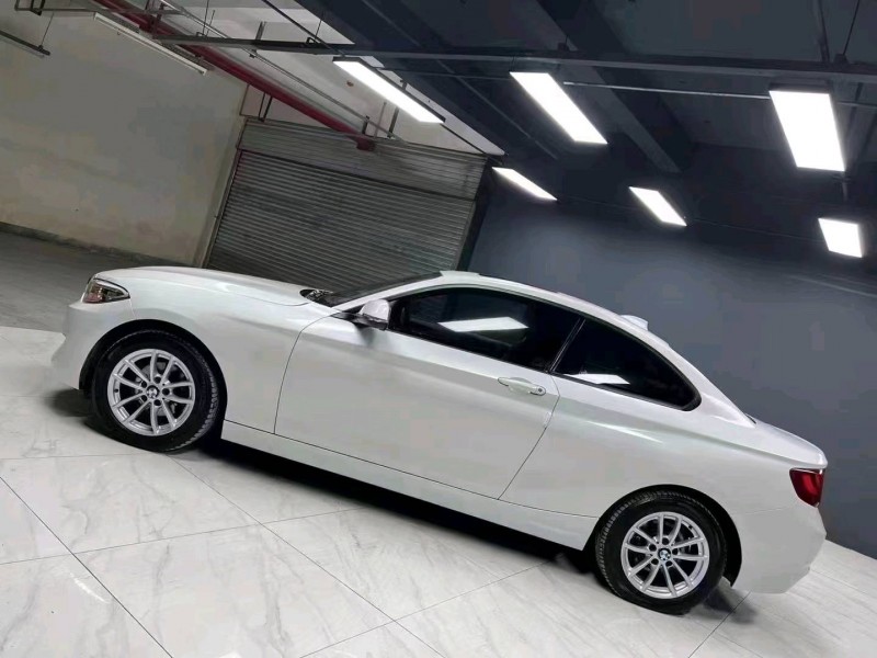 成都18年宝马2系6