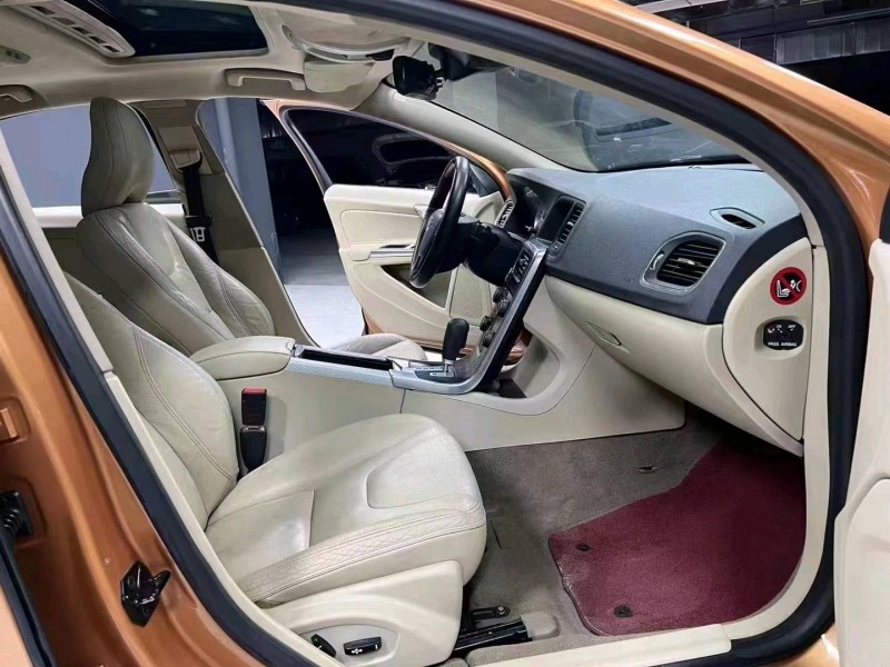 成都12年沃尔沃S60L3