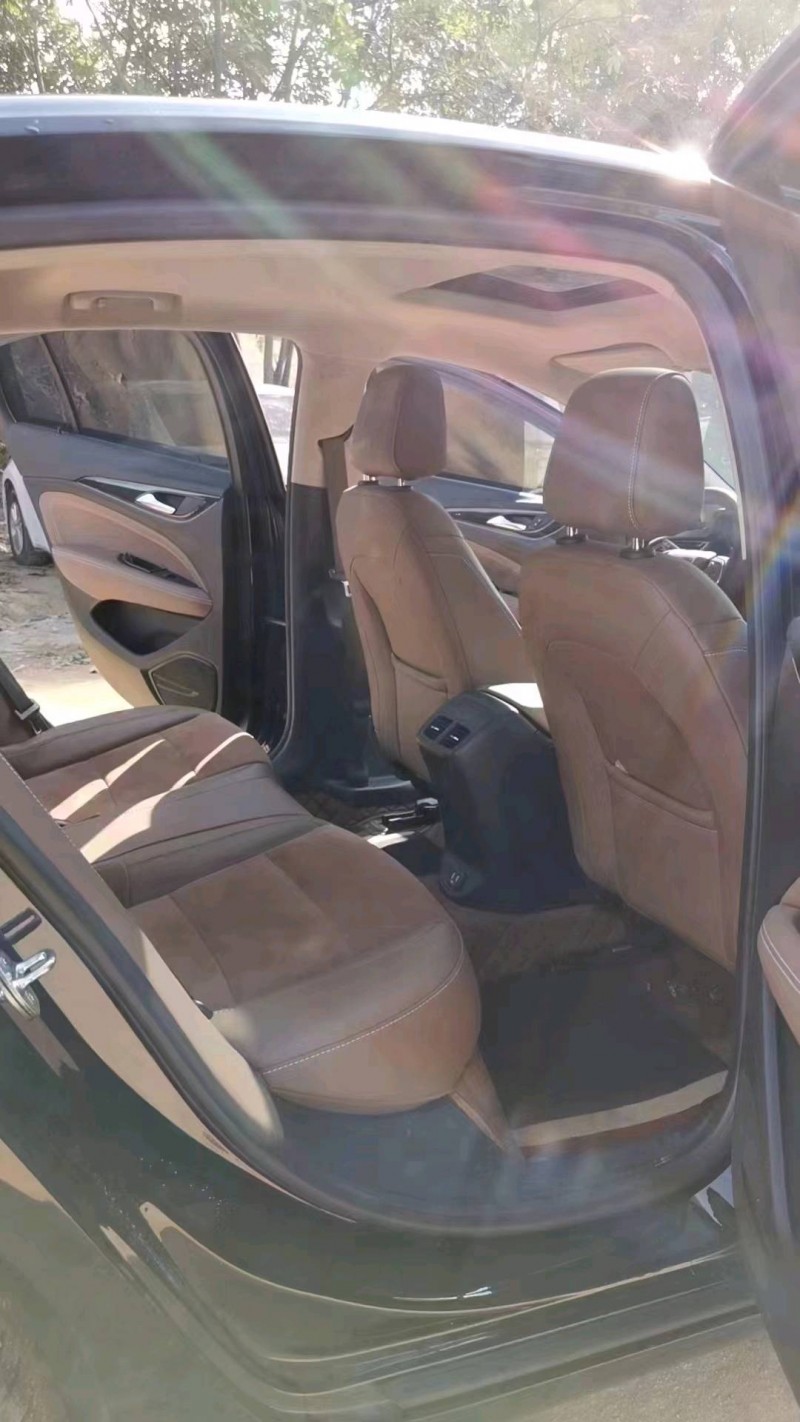 汕头23年别克君威5