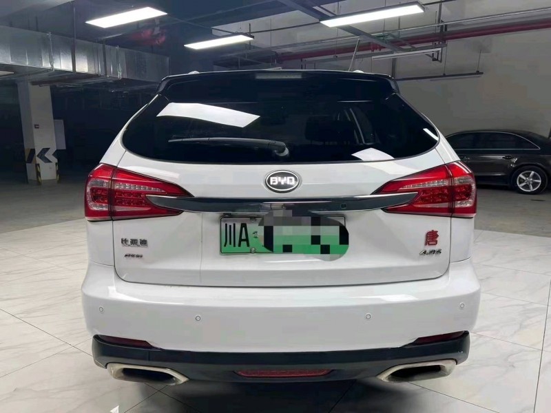 成都16年比亚迪唐4