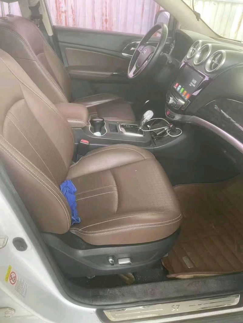 汕头17年比亚迪S79