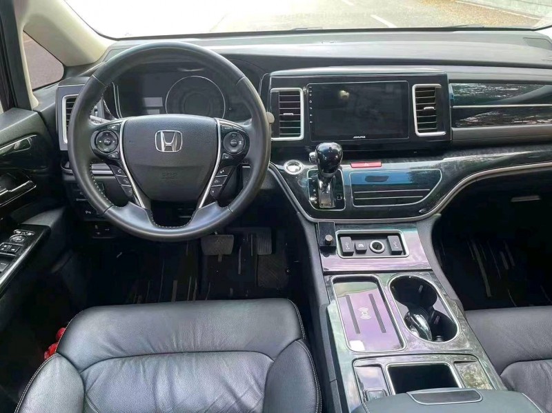 珠海20年本田艾力绅5