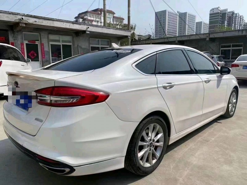 东营17年福特蒙迪欧8