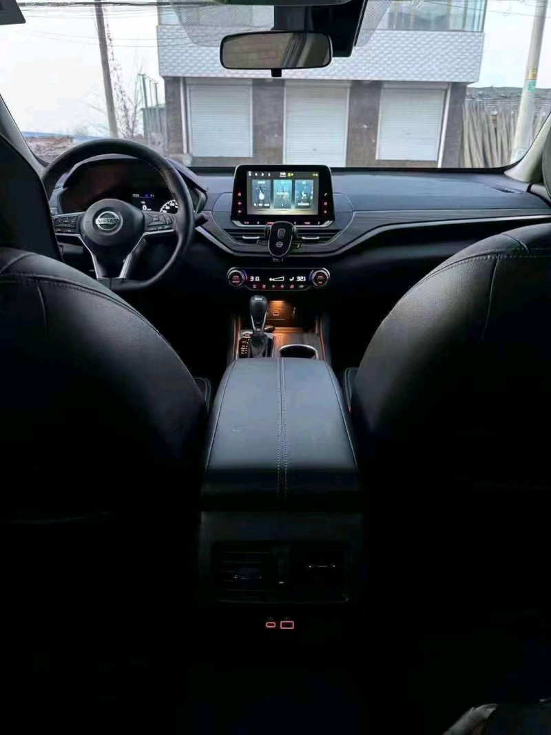 邯郸22年日产天籁4