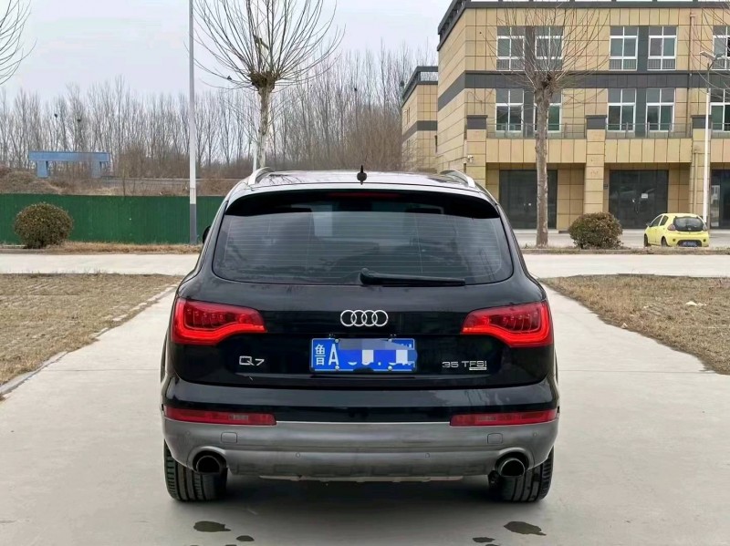聊城11年奥迪Q78