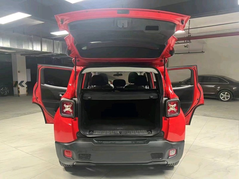 成都19年Jeep自由侠7