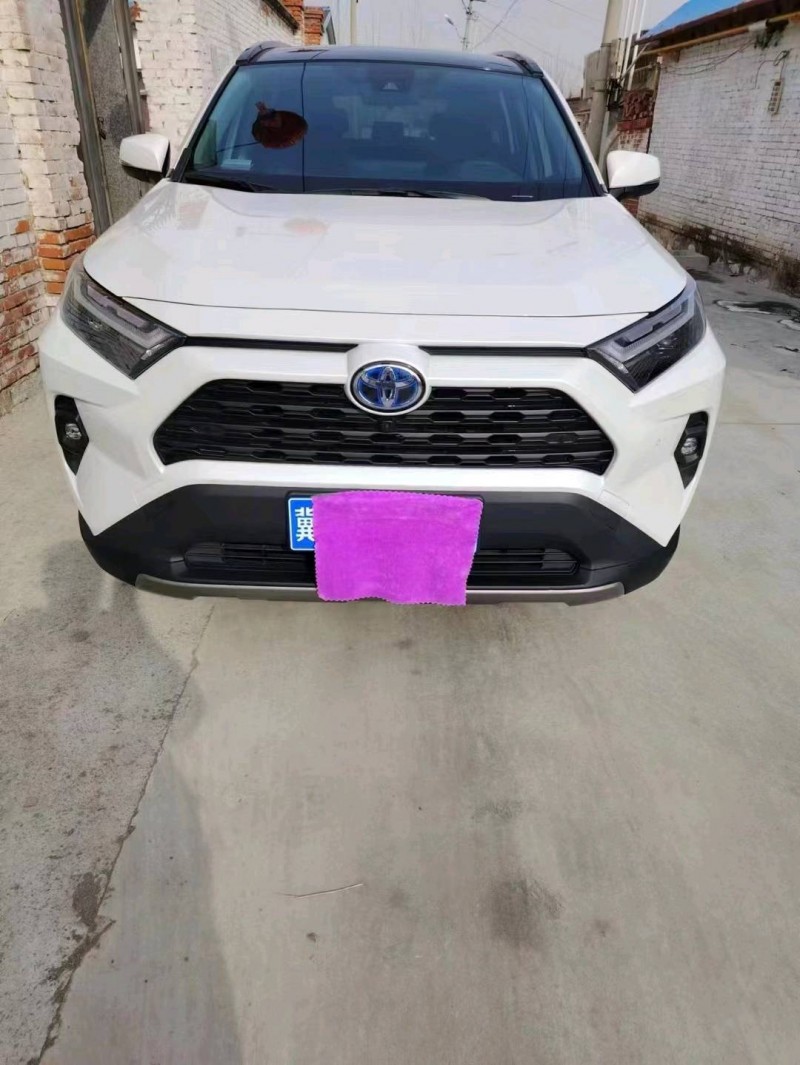 廊坊23年丰田RAV4荣放1