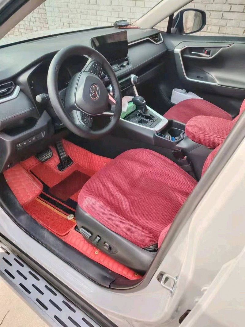 廊坊23年丰田RAV4荣放8