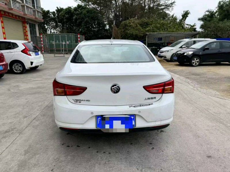 枣庄16年别克威朗4