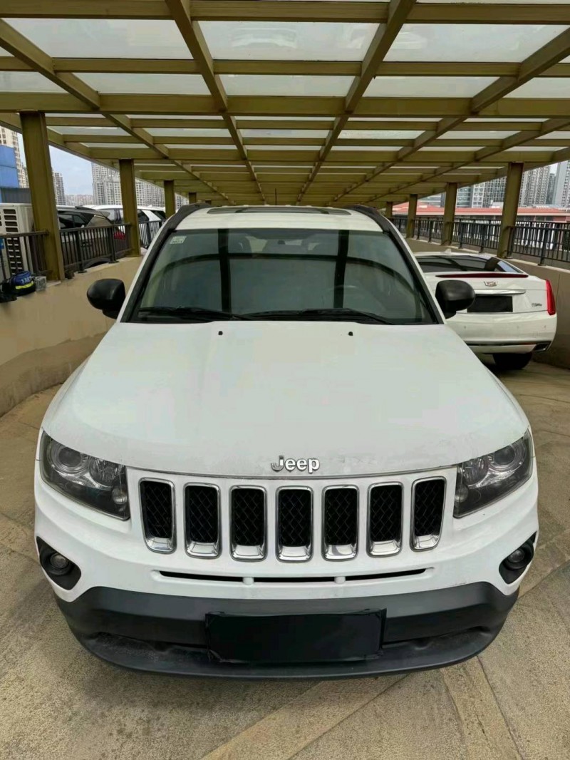 枣庄15年Jeep指南者1