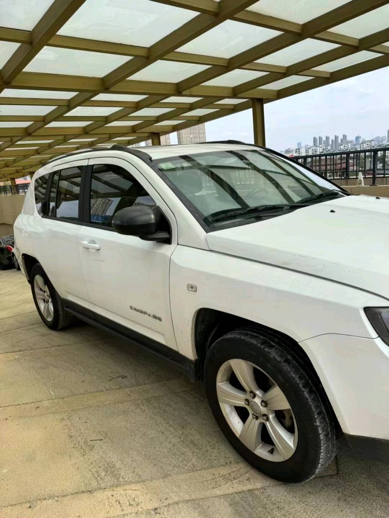 枣庄15年Jeep指南者2