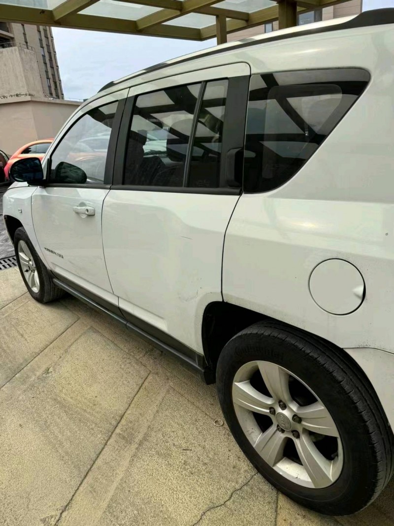 枣庄15年Jeep指南者7