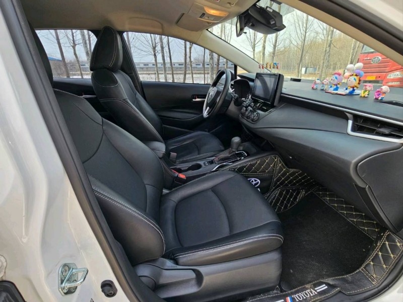 济宁22年丰田卡罗拉4