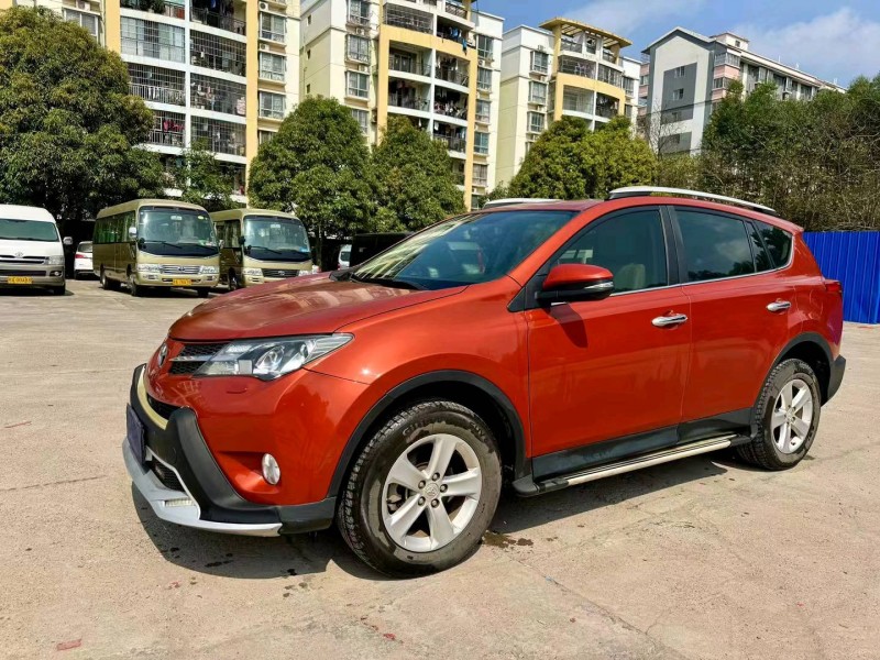 枣庄13年丰田RAV42