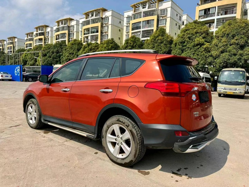 枣庄13年丰田RAV44