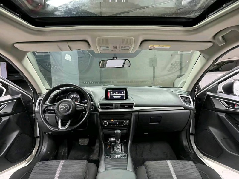 成都18年马自达昂克赛拉6