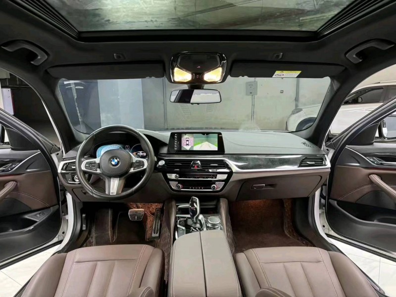 成都19年宝马5系5