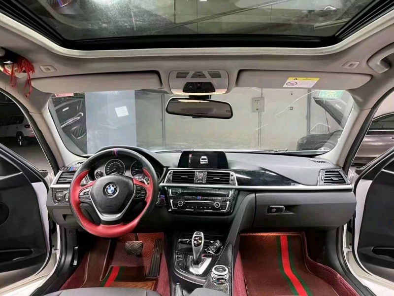 成都17年宝马3系6