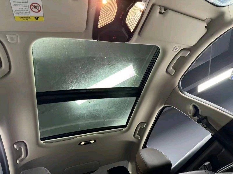 成都19年宝马3系9