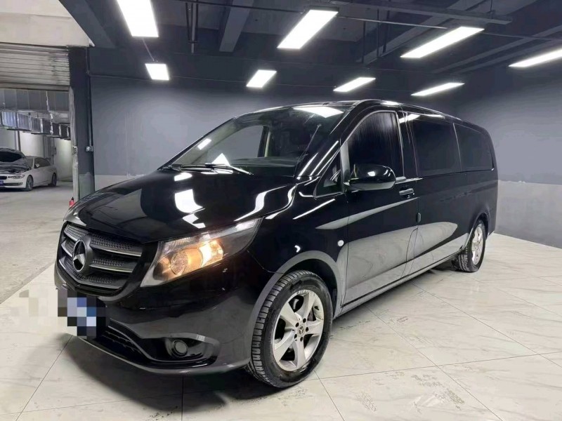 成都20年奔驰威霆2