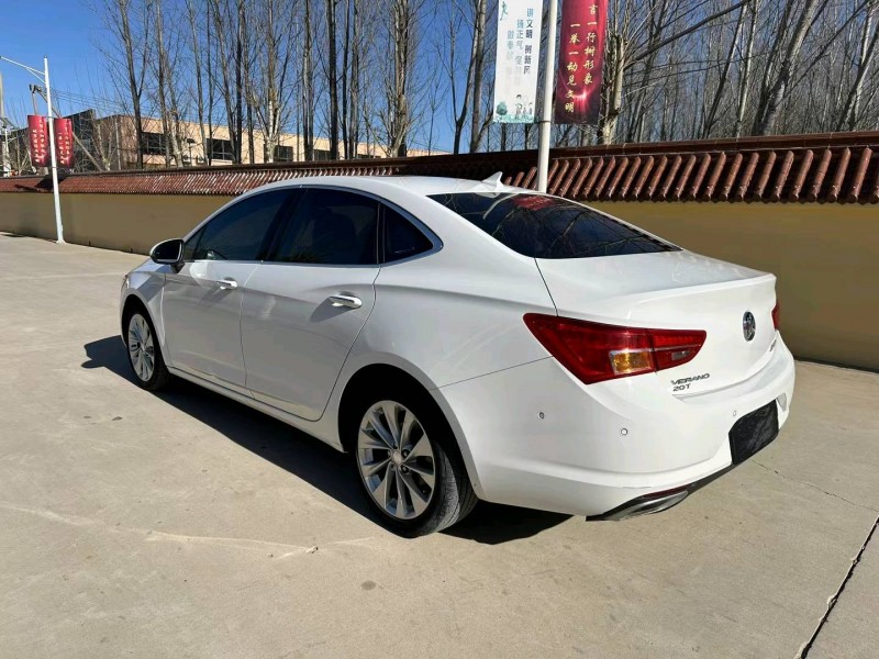 廊坊17年别克威朗8