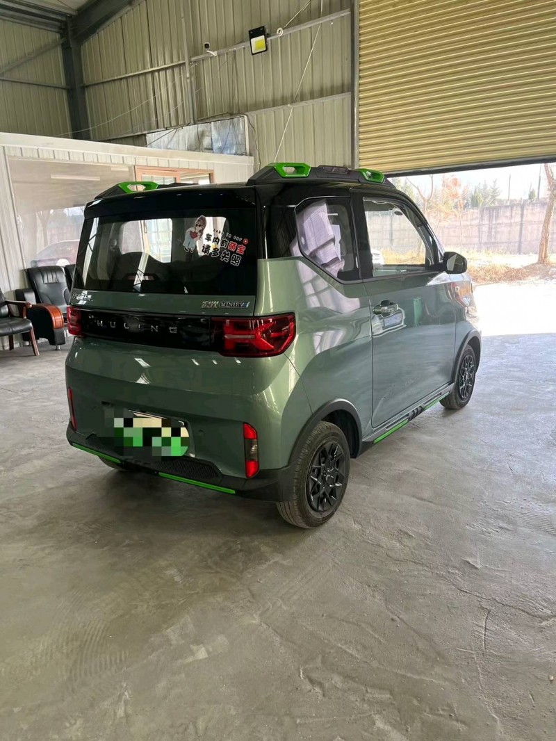 平涼23年五菱汽車宏光MINI EV8