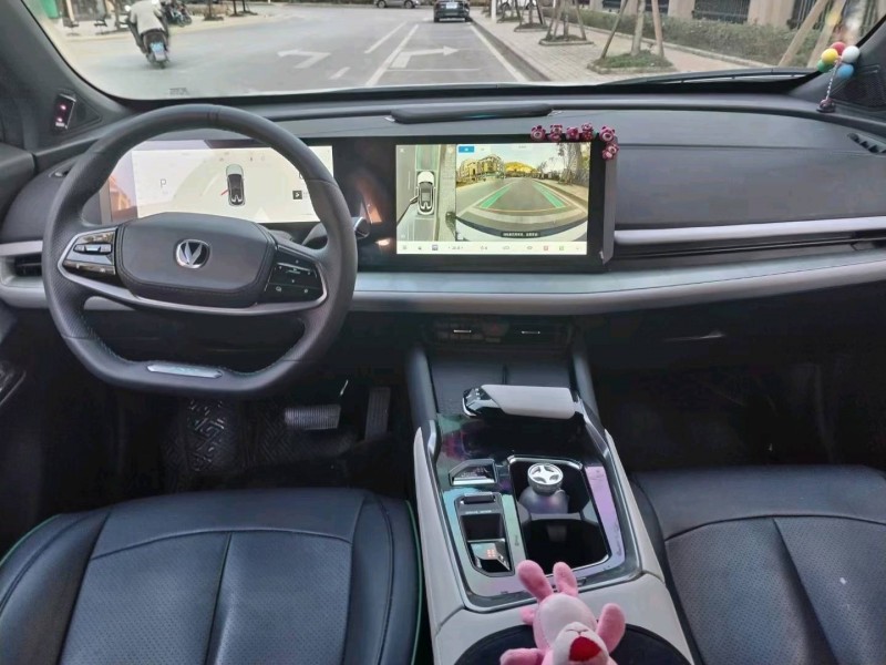 黔西南23年長安汽車UNI-T7