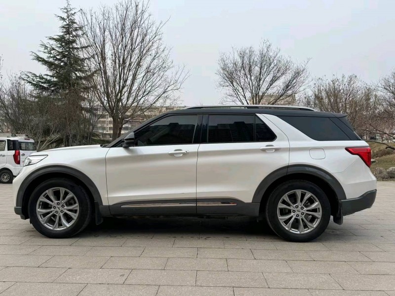 廊坊21年福特探险者8