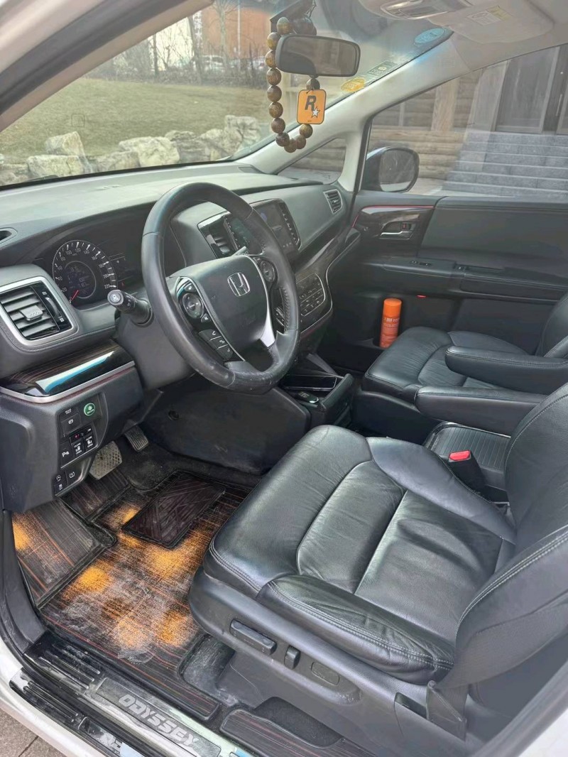 邢台18年本田奥德赛4