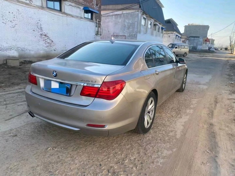保定11年宝马7系4