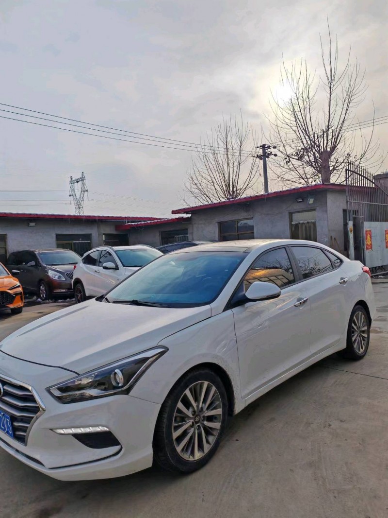 保定18年现代名图3