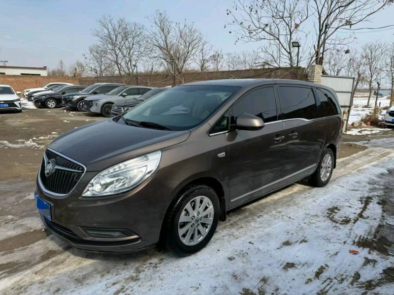 保定18年别克GL83