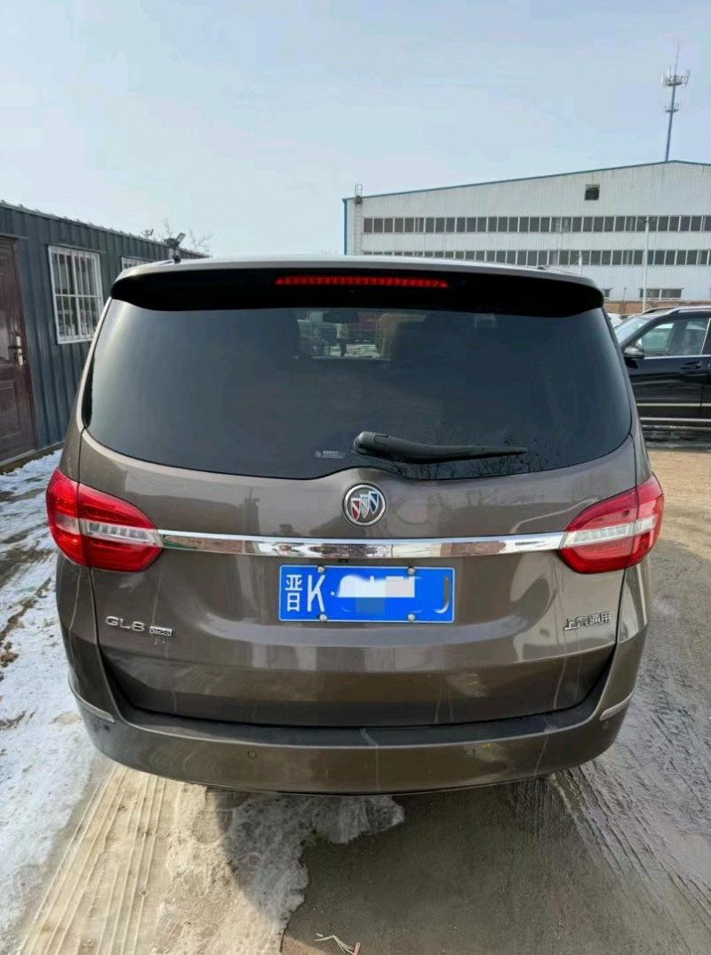 保定18年别克GL88