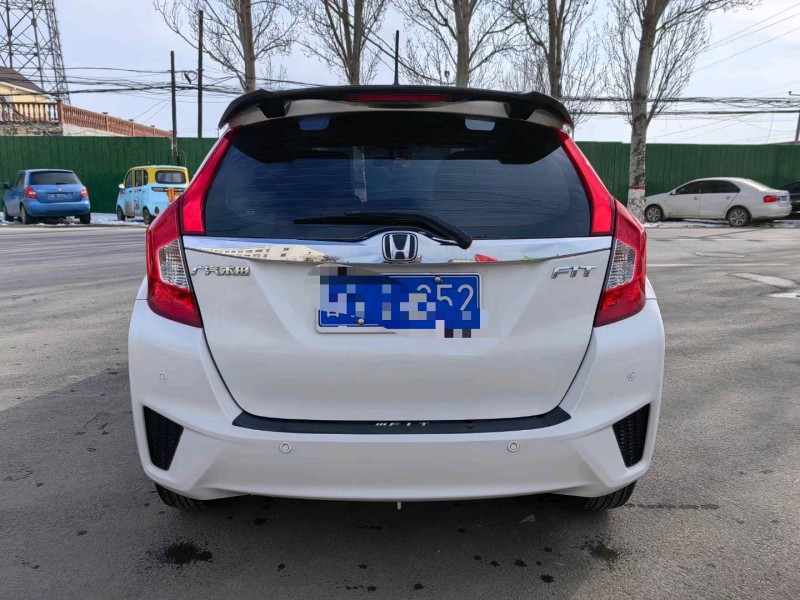 保定15年本田飞度9