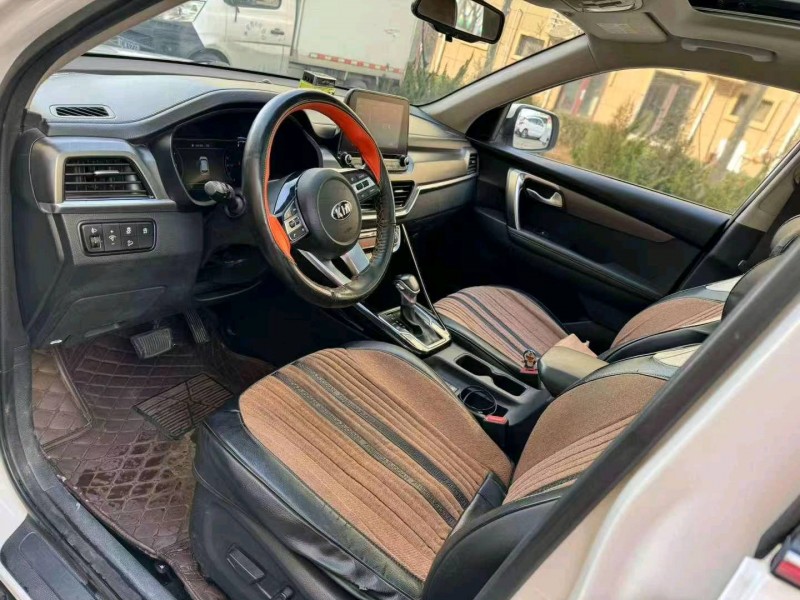 邯郸19年起亚智跑6