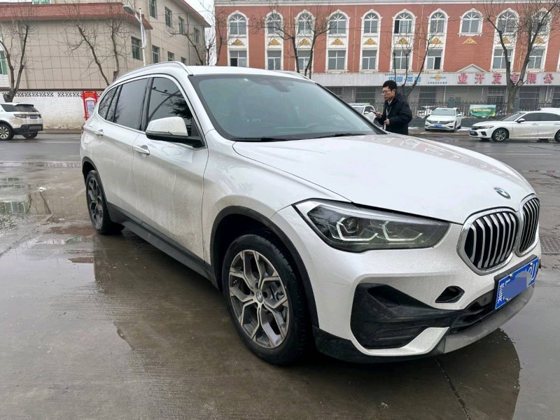 保定23年宝马X13