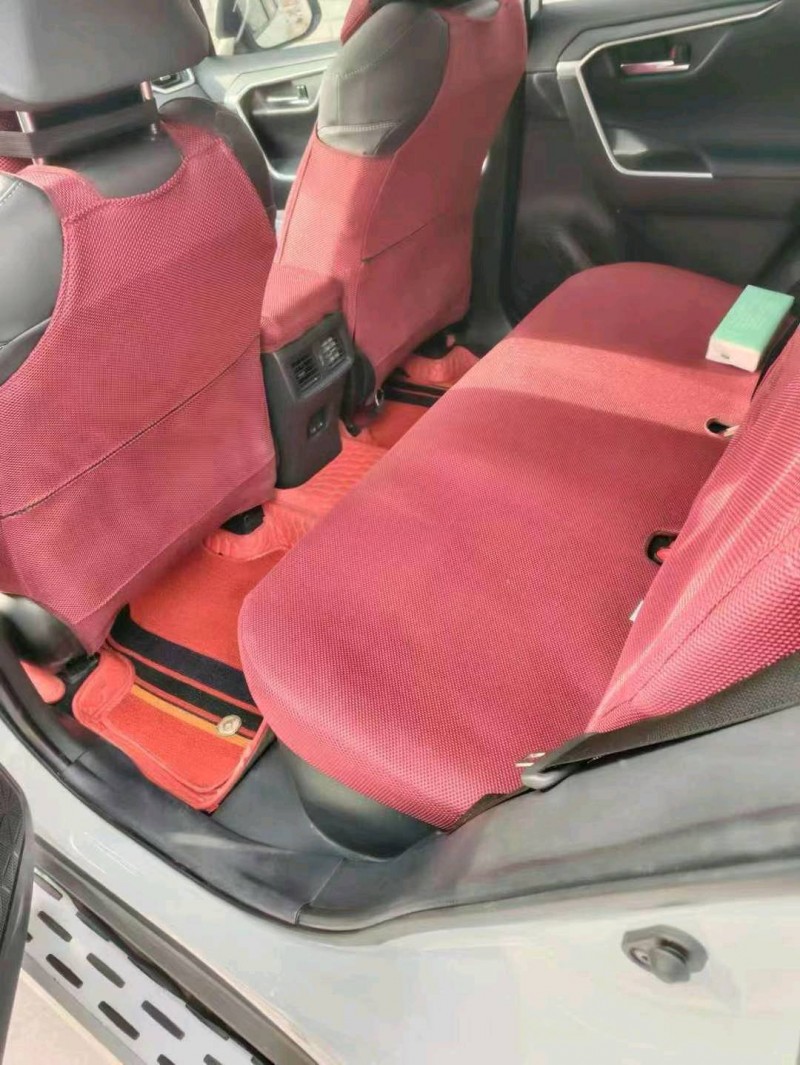 邢台23年丰田RAV4荣放9
