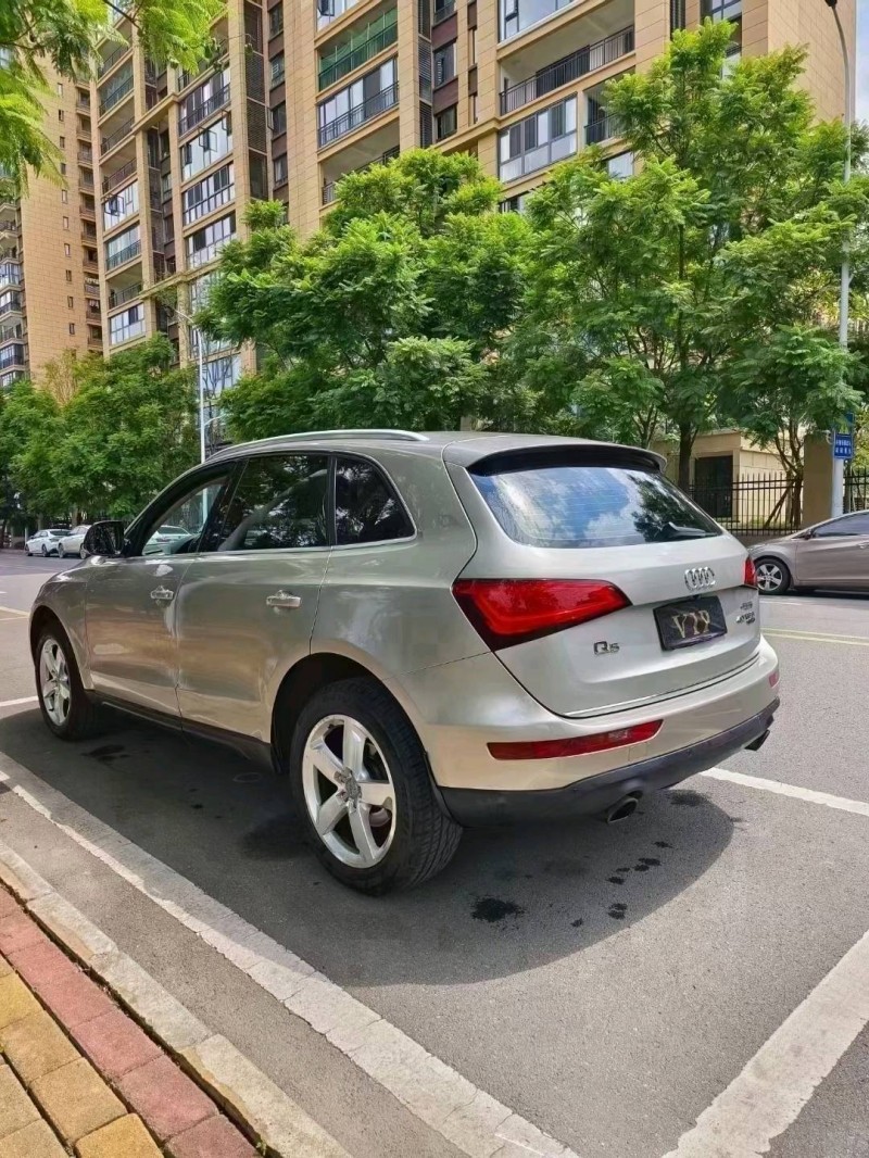 黔西南16年奧迪Q56