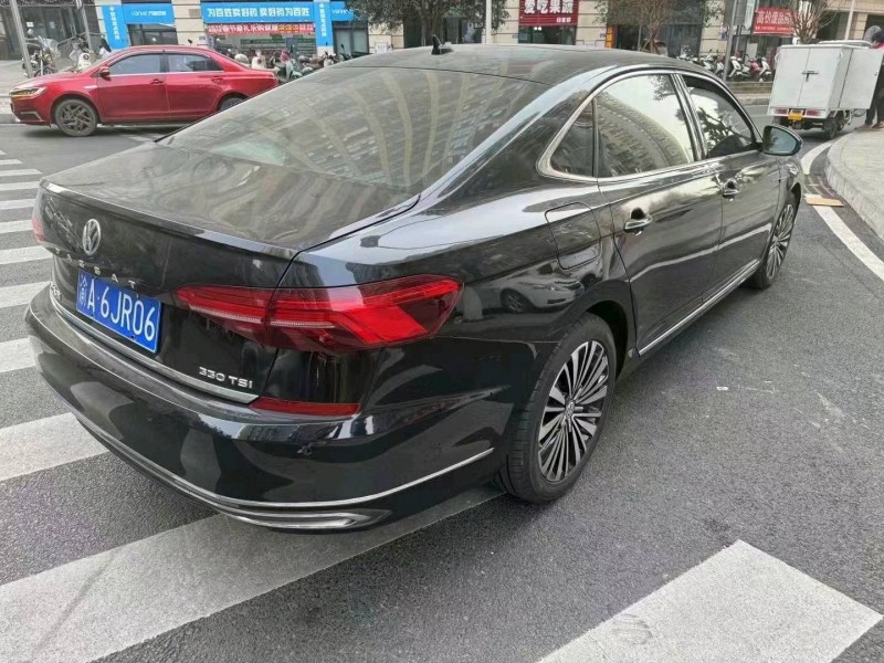 重庆20年大众帕萨特8