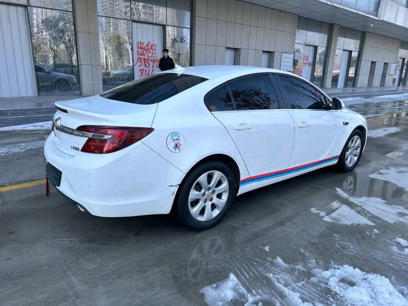 枣庄15年别克君威3