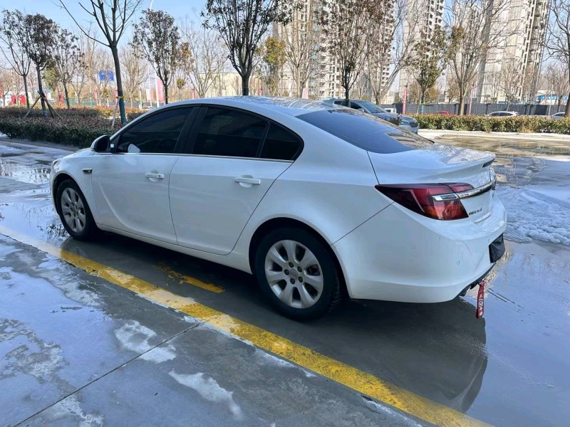 枣庄15年别克君威5