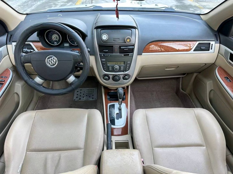 东营15年别克凯越8