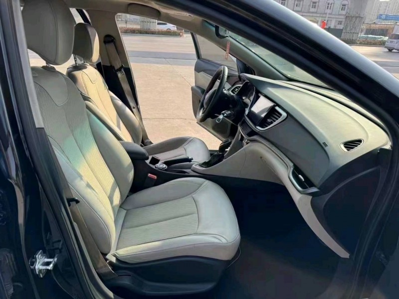 济南17年别克英朗6