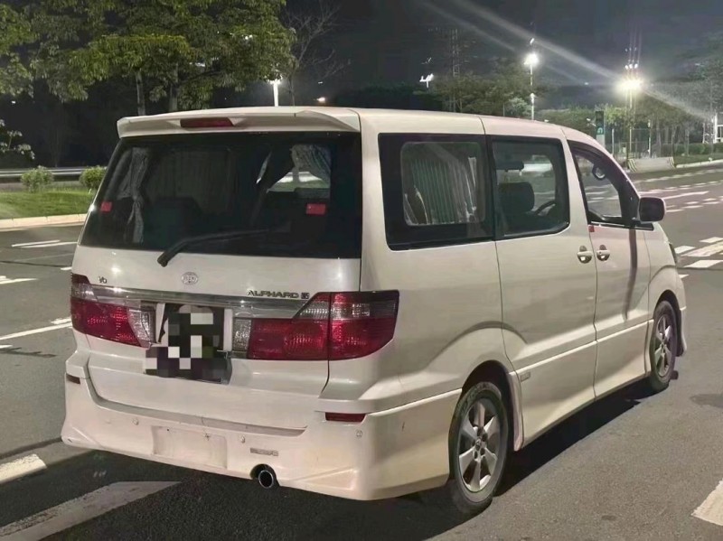 珠海09年丰田埃尔法4