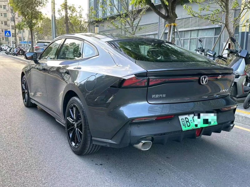 汕头23年长安汽车UNI-V7
