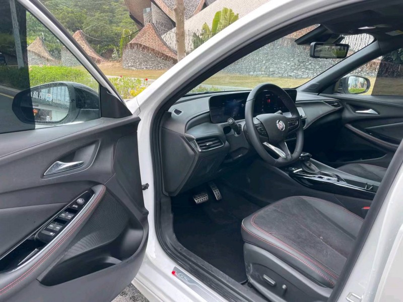 汕头23年别克威朗5